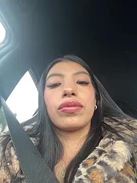 Tiffany Low online show from 05-26-26, 03:52