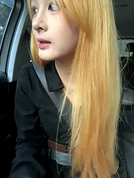 Snapshot of yuki_june chatting on 10-22-25, 08:47 yuki june online show from 10-22-25, 08:47