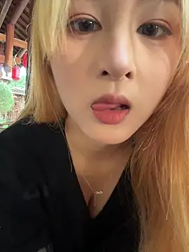 Snapshot of yuki_june chatting on 11-13-25, 08:46 yuki june online show from 11-13-25, 08:46