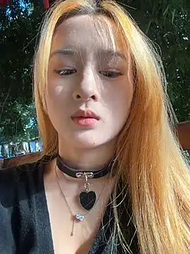 Snapshot of yuki_june chatting on 11-22-25, 07:51 yuki june online show from 11-22-25, 07:51