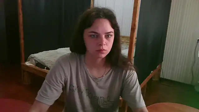 Snapshot of EthelsLover chatting on 05-25-26, 04:40 EthelsLover online show from 05-25-26, 04:40