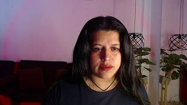Snapshot of Andrea_secret_ chatting on 09-23-25, 02:20 Andrea secret online show from 09-23-25, 02:20
