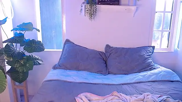 Andrea secret  online show from 04-15-26, 07:58