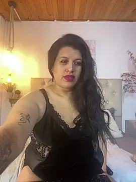 Snapshot of Andrea_secret_ chatting on 07-15-26, 01:38 Andrea secret online show from 07-15-26, 01:38