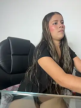 EMILIIA RICHTER   online show from 01-17-26, 11:48