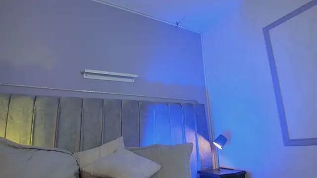 Peytonn Monroe online show from 10-28-25, 12:30