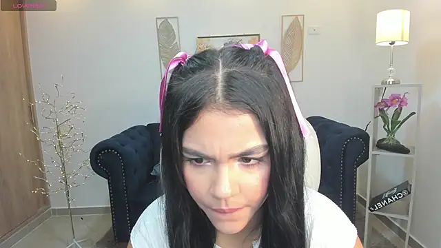 Snapshot of Mila_blaze chatting on 11-03-25, 12:24 Mila blaze online show from 11-03-25, 12:24