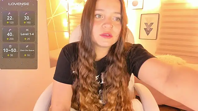 sophiee09  online show from 04-09-26, 09:15