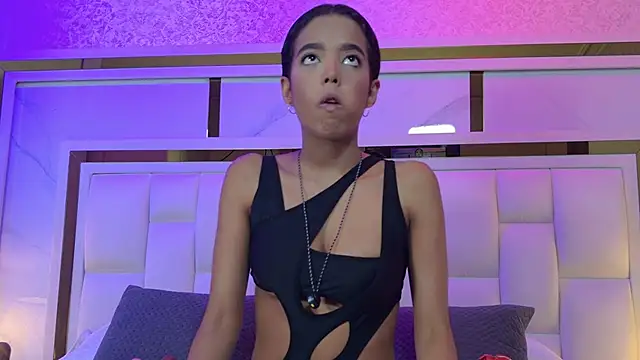 paulina cano online show from 11-21-25, 07:12