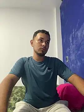 Snapshot of ROGERMACKENZIE chatting on 03-05-26, 08:05 ROGERMACKENZIE online show from 03-05-26, 08:05