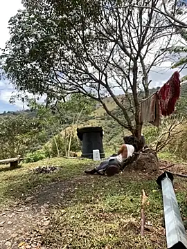 Snapshot of sky-wolves chatting on 09-21-25, 05:03 sky-wolves online show from 09-21-25, 05:03