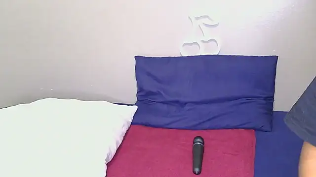 Serafynn online show from 11-29-25, 02:31