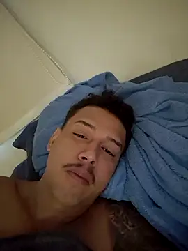 maicon9339 online show from 10-27-25, 05:28