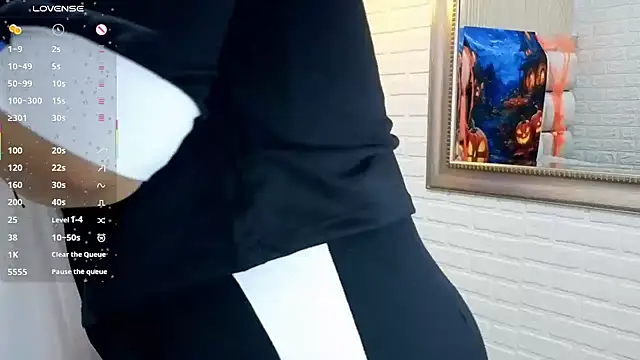 sofiagutierrez   online show from 10-13-25, 03:56