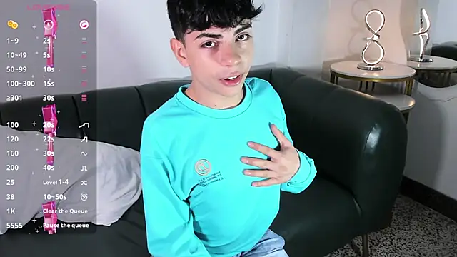 Snapshot of Peter_chase chatting on 02-06-26, 06:55 Peter chase online show from 02-06-26, 06:55