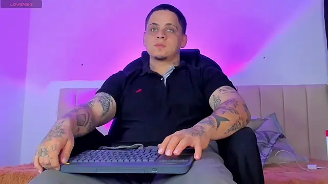 Snapshot of denis_munera chatting on 09-19-25, 10:49 denis munera online show from 09-19-25, 10:49