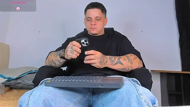 Snapshot of denis_munera chatting on 10-08-25, 09:40 denis munera online show from 10-08-25, 09:40