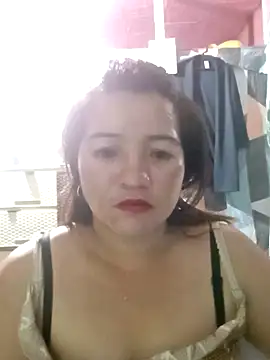 Snapshot of asian_seductive2 chatting on 10-17-25, 11:35 asian seductive2 online show from 10-17-25, 11:35