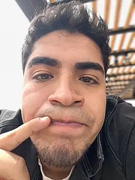 Snapshot of tomy_hot20 chatting on 10-26-25, 03:07 tomy hot20 online show from 10-26-25, 03:07