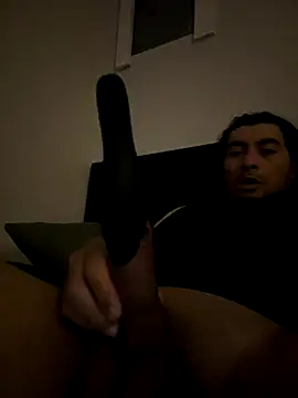 Snapshot of fifthbase007 chatting on 10-23-25, 02:11 fifthbase007 online show from 10-23-25, 02:11