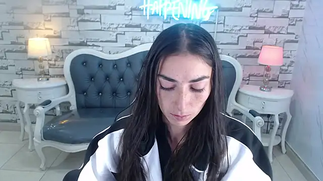 Maily a  online show from 01-18-26, 01:04