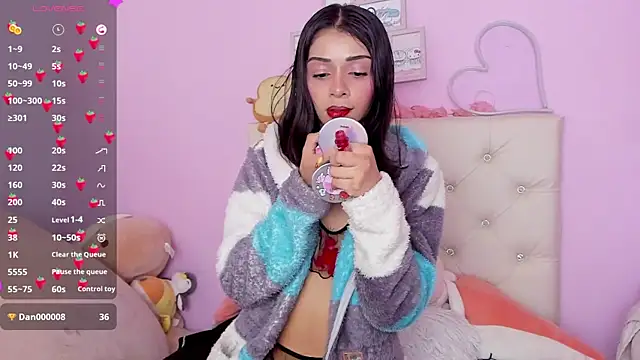 Yuni kim online show from 10-07-25, 03:09