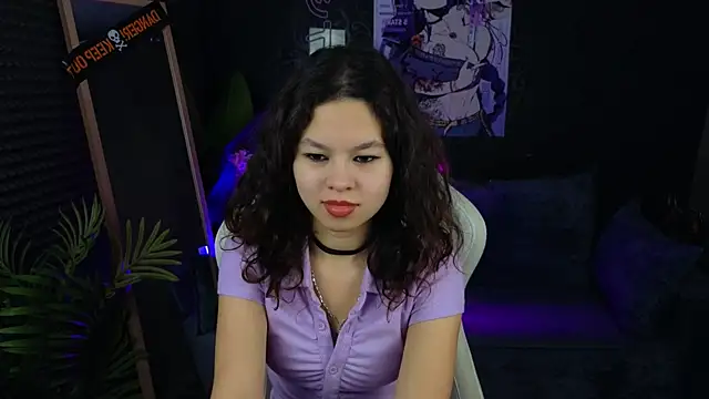 Snapshot of moco_choco chatting on 11-08-25, 01:28 moco choco online show from 11-08-25, 01:28