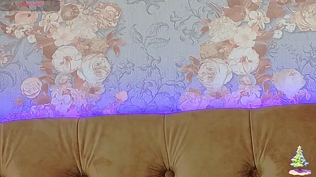 Snapshot of CoraVex chatting on 12-22-25, 05:04 CoraVex online show from 12-22-25, 05:04