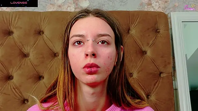 Snapshot of CoraVex chatting on 01-08-26, 05:10 CoraVex online show from 01-08-26, 05:10