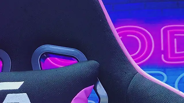 Snapshot of CoraVex chatting on 02-06-26, 05:12 CoraVex online show from 02-06-26, 05:12