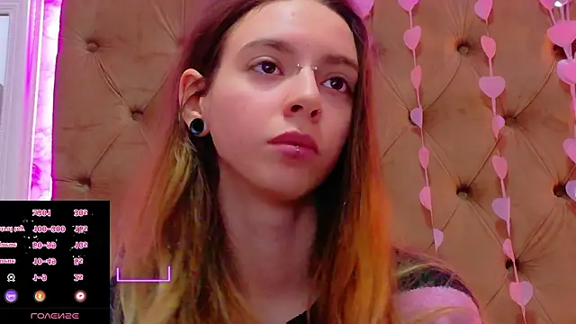 Snapshot of CoraVex chatting on 03-04-26, 05:02 CoraVex online show from 03-04-26, 05:02