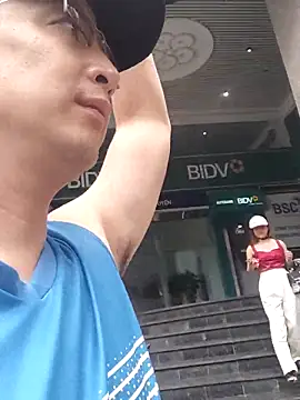 Snapshot of MaiHoang2k chatting on 09-21-25, 05:42 MaiHoang2k online show from 09-21-25, 05:42