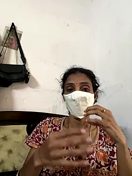 sweetreddy-02 online show from 11-18-25, 05:45