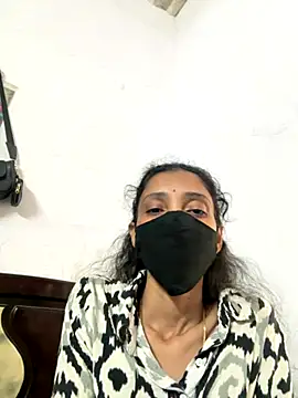 sweetreddy-02 online show from 11-19-25, 05:18