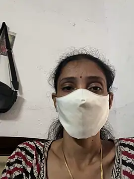 sweetreddy-02 online show from 11-26-25, 04:57