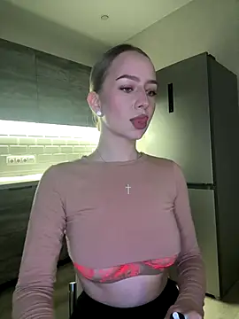 MissOyee online show from 01-06-26, 07:17