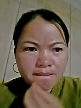 emly-xinh18 online show from 11-26-25, 10:22