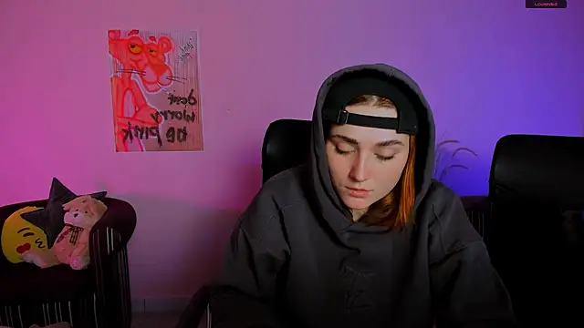 Snapshot of casey_meow_ chatting on 01-16-26, 09:24 casey meow online show from 01-16-26, 09:24