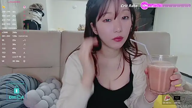 M Kaede online show from 12-18-25, 05:02