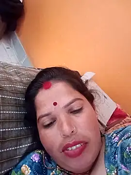 Snapshot of Hott_locky chatting on 11-04-25, 08:24 Hott locky online show from 11-04-25, 08:24