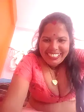 Snapshot of Hott_locky chatting on 11-14-25, 09:30 Hott locky online show from 11-14-25, 09:30