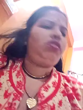 Snapshot of Hott_locky chatting on 11-15-25, 01:25 Hott locky online show from 11-15-25, 01:25