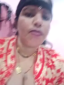 Snapshot of Hott_locky chatting on 11-16-25, 04:34 Hott locky online show from 11-16-25, 04:34