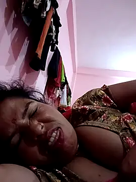 Snapshot of Hott_locky chatting on 11-26-25, 11:17 Hott locky online show from 11-26-25, 11:17