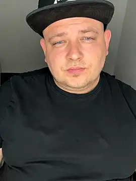 xXLustMolchXx online show from 09-23-25, 04:21