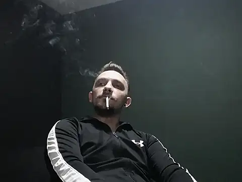 Snapshot of guesswhatbitch chatting on 10-09-25, 08:18 guesswhatbitch online show from 10-09-25, 08:18