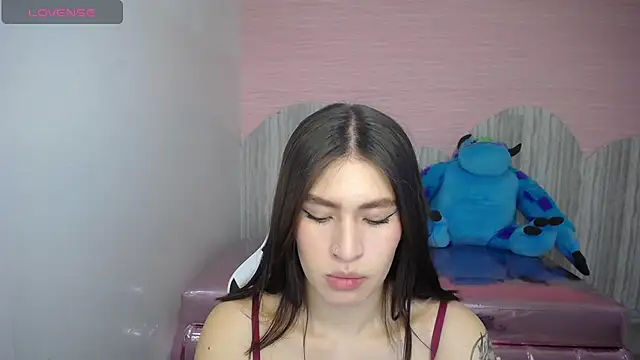 Snapshot of im_anny_t chatting on 10-24-25, 12:12 im anny t online show from 10-24-25, 12:12