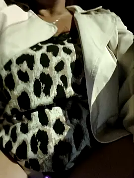 Snapshot of bichota85 chatting on 09-29-25, 08:02 bichota85 online show from 09-29-25, 08:02