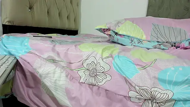 brandy h9 online show from 10-22-25, 02:34