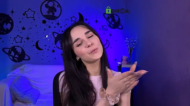 ariana ross7 online show from 04-17-26, 07:50